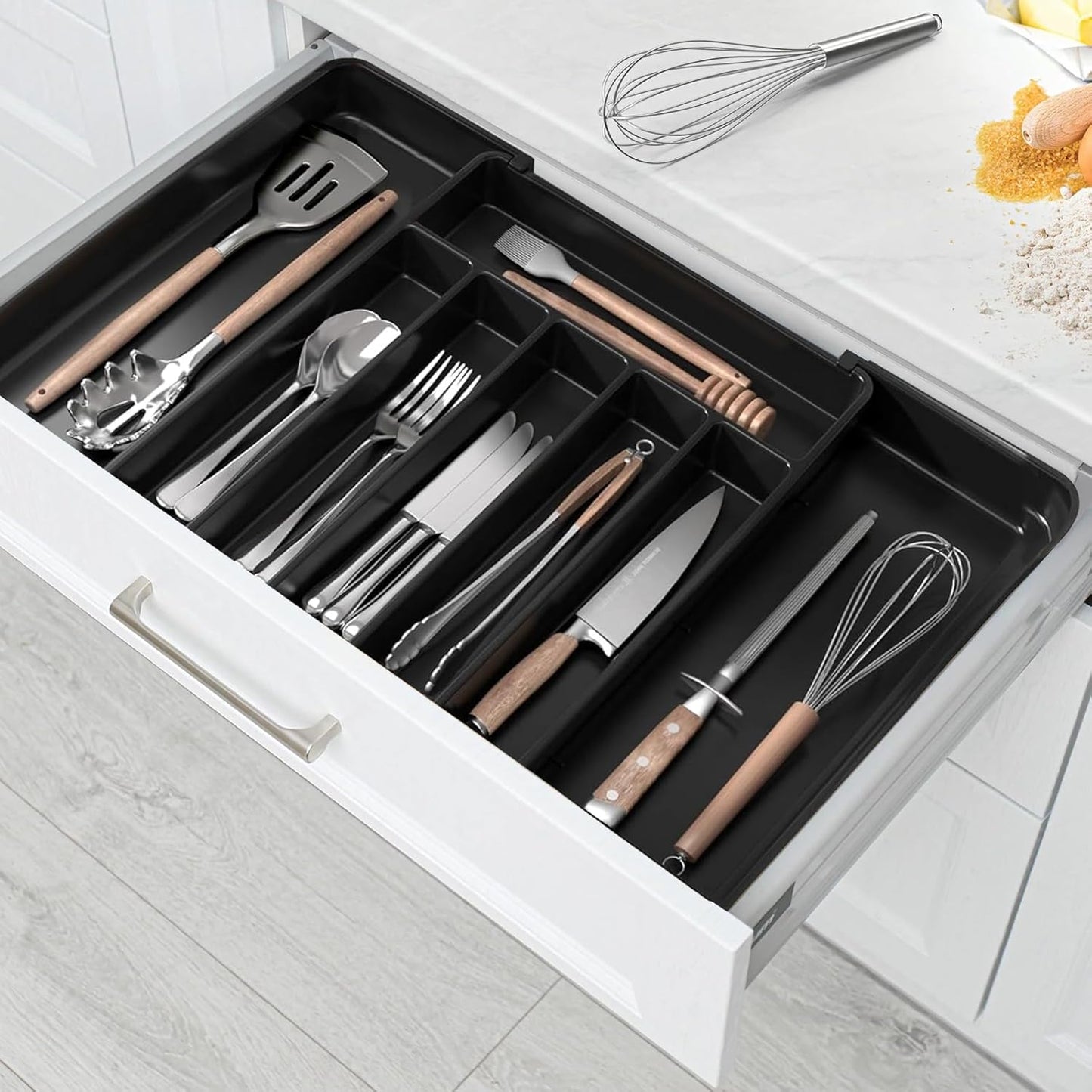 منظم الدرج القابل للتوسع